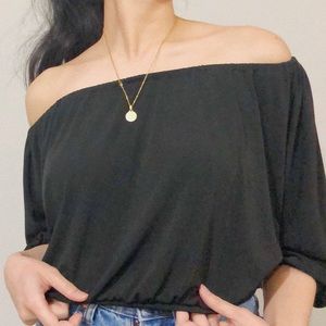 OFF THE SHOULDER TOP